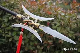 吕布的武器与宝剑名称是什么